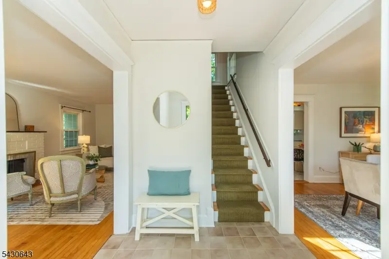 39 Essex Ave, Montclair, NJ 07042 - #2
