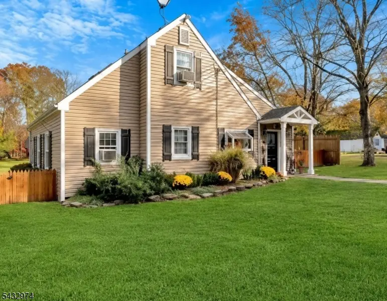 2 Sloan Ln, Lebanon, NJ 08801 - #2