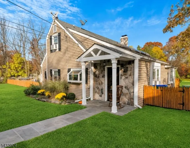 2 Sloan Ln, Lebanon, NJ 08801 - #3