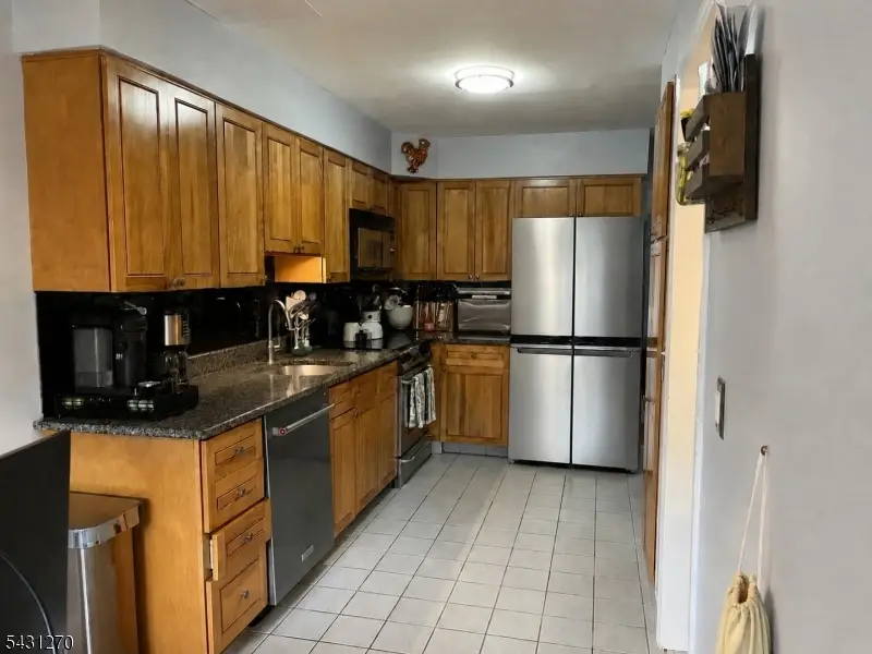 31 Greenbriar Ln, Clinton, NJ 08801 - #3