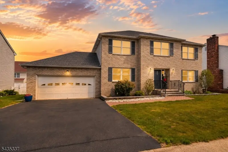 808 Columbus Ave, Raritan, NJ 08869 - #2