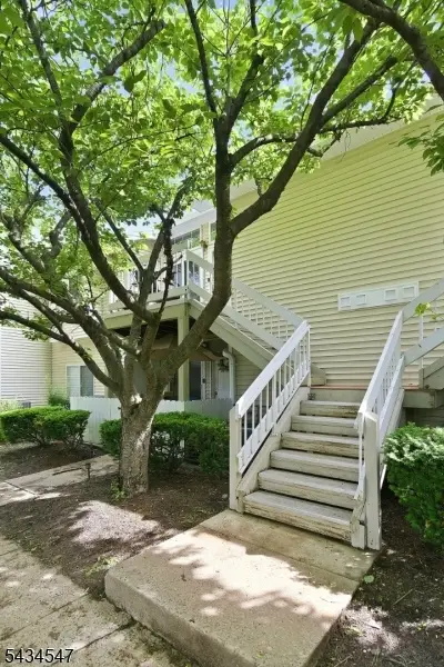 78 Sage Ct, The Hills, NJ 07921 - #2
