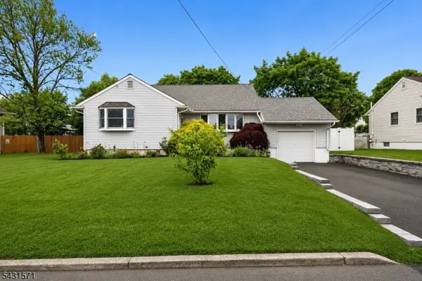 10 Briarwood Dr, Franklin Twp., NJ 08873