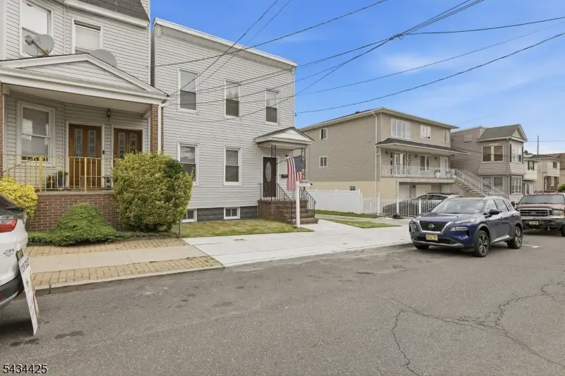 145 Tappan St, Kearny, NJ 07032 - #3