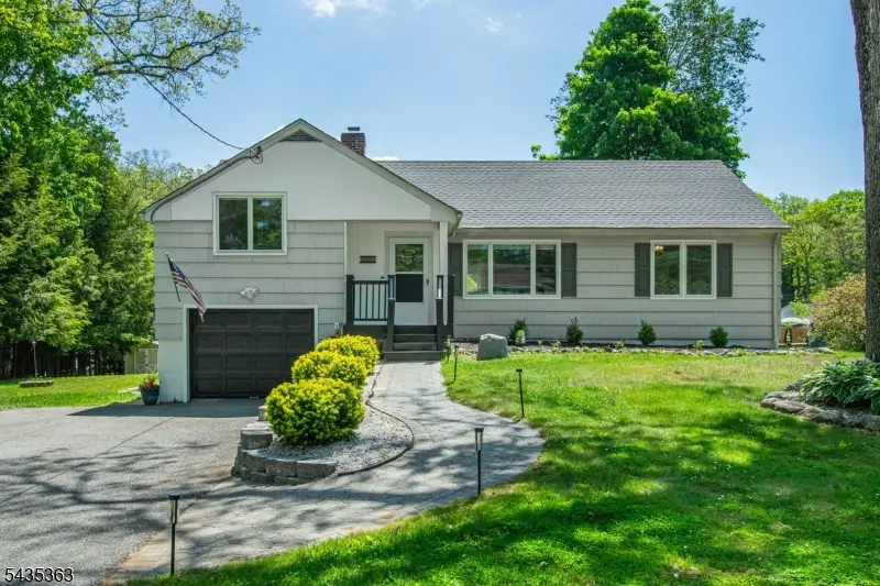 17 Torden Pl, Rockaway, NJ 07866 - #1