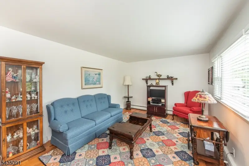1 Aspen Rd, Ringwood, NJ 07456 - #3