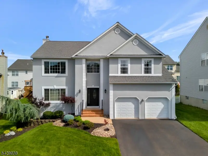 6 Sally Ct, Bradley Gardens, NJ 08807 - #1