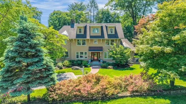 74 Ball Rd, Mountain Lakes Boro, NJ 07046