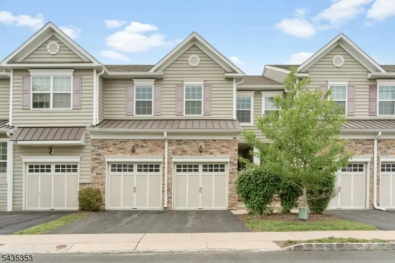 84 Autumn Ln, Montgomery, NJ 08558 - #1