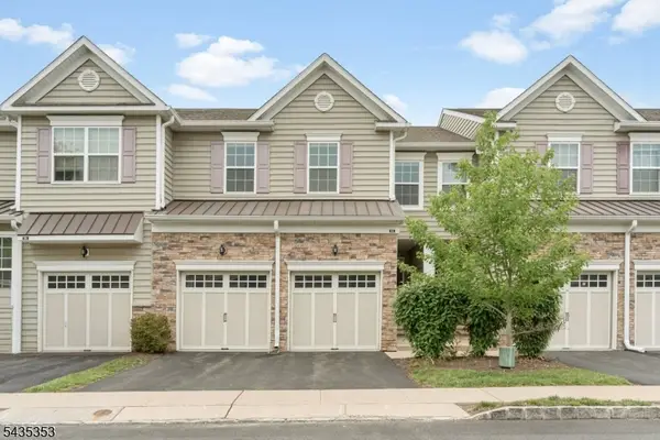 84 Autumn Ln, Montgomery Twp., NJ 08558
