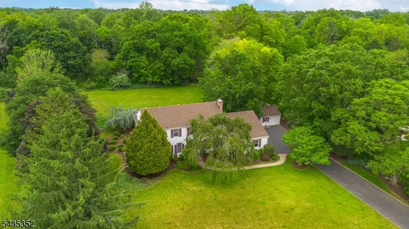28 Kingswood Ct, Montgomery, NJ 08502 - #1