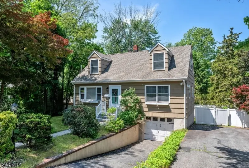 17 Canterbury Rd, Ringwood, NJ 07456 - #2