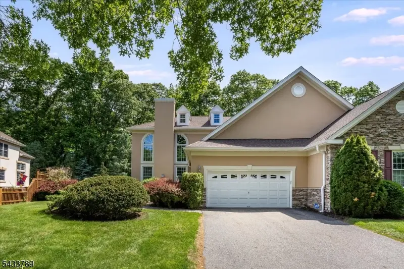 16 Wyckoff Way, Chester, NJ 07930 - #2