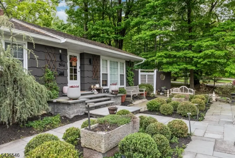 596 Wyckoff Ave, Mahwah, NJ 07430 - #3
