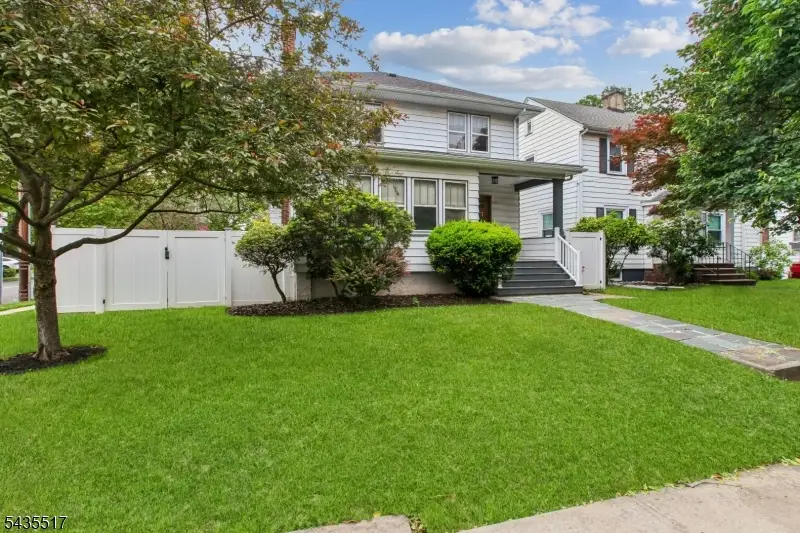 931 Pierpont St, Rahway, NJ 07065 - #1