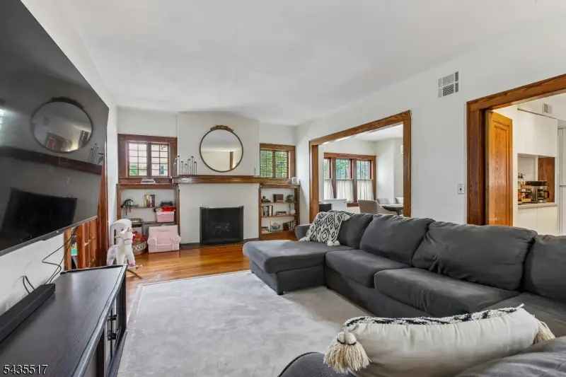 931 Pierpont St, Rahway, NJ 07065 - #2