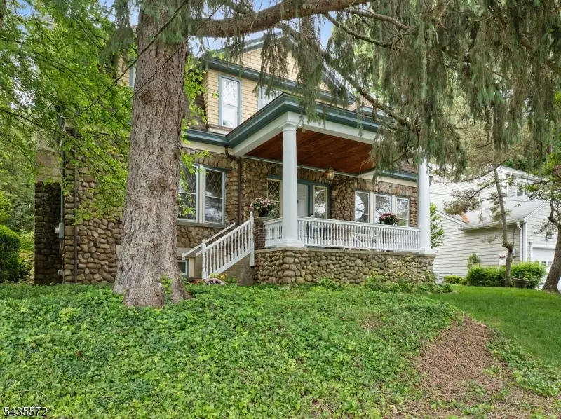 164 S Highwood Ave, Glen Rock, NJ 07452 - #2