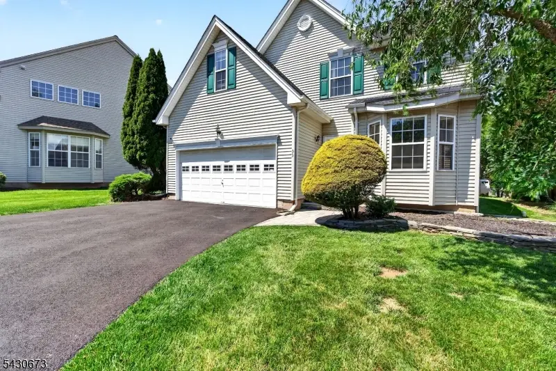 33 Schaal St, Bradley Gardens, NJ 08807 - #3