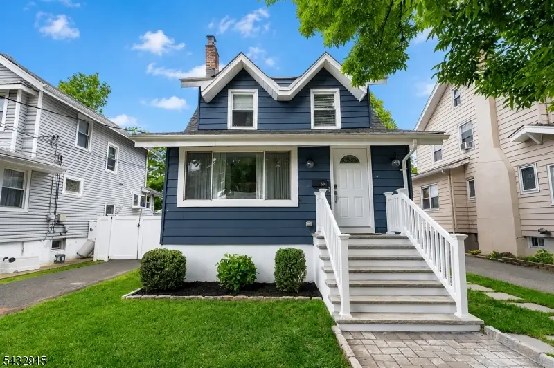 6 Pershing Ct, Ridgefield Park, NJ 07660 - #1