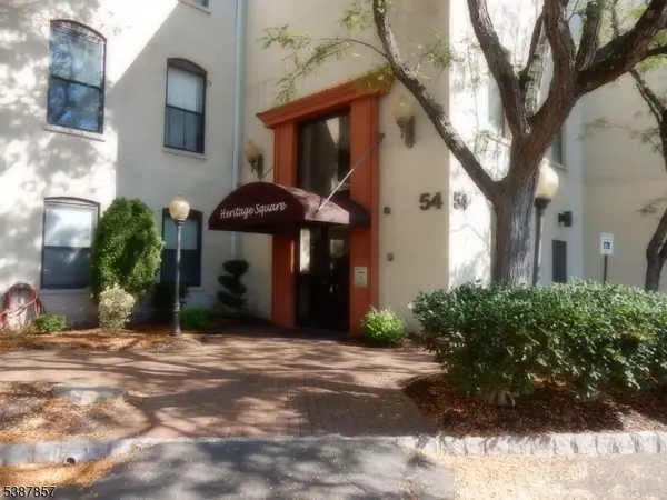 54 W Cherry St #101, Rahway City, NJ 07065