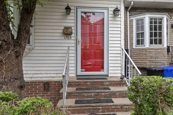 1705 48th St, North Bergen Twp., NJ 07047