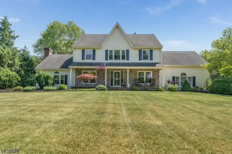 3 Ewing Drive, Raritan, NJ 08822 - #1