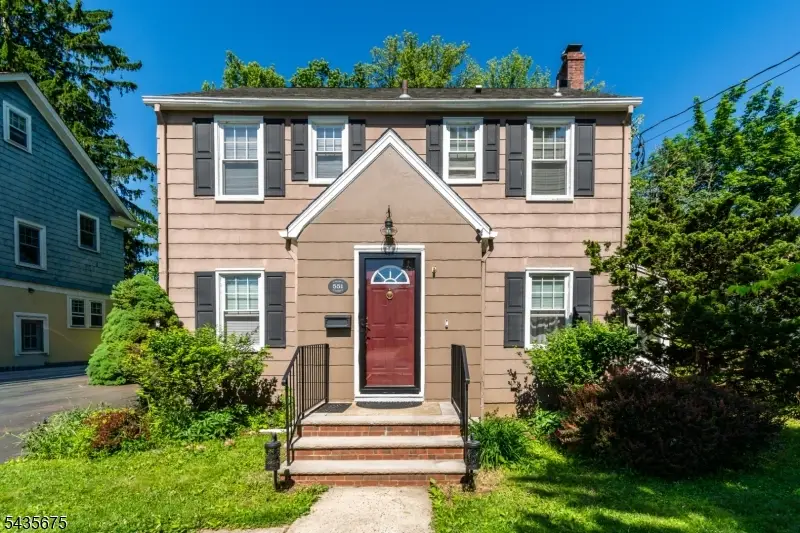 551 Winsor St, Bound Brook, NJ 08805 - #1