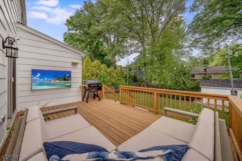 22 Essex Rd, Chatham, NJ 07928 - #3