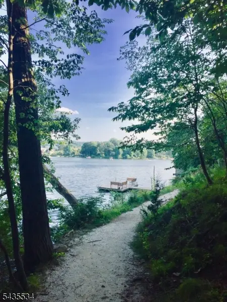7 Woodbine Ln, Lake Mohawk, NJ 07871 - #3