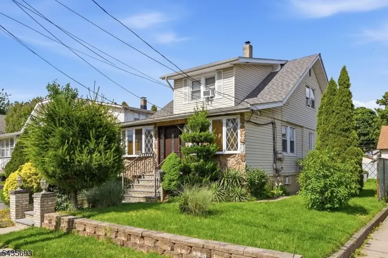 13-33 George St 2x, Fair Lawn, NJ 07410 - #2