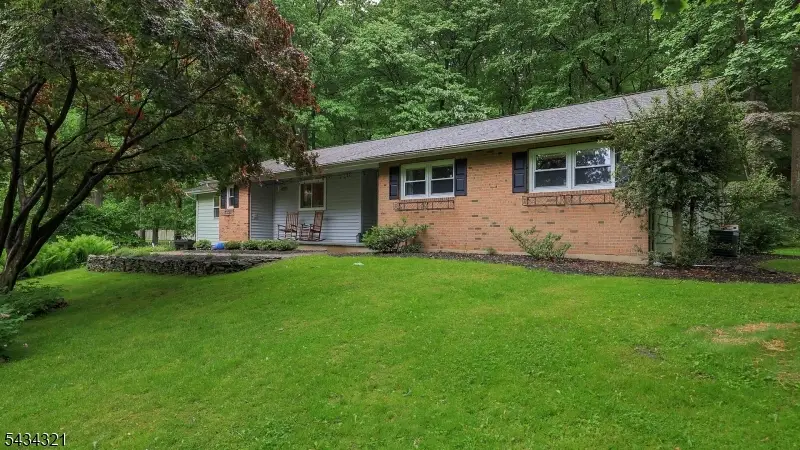383 Tunnel Rd, Bethlehem, NJ 08802 - #2