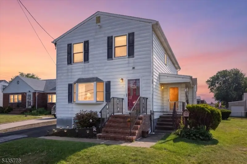 61 Beech St, Fords, NJ 08863 - #1