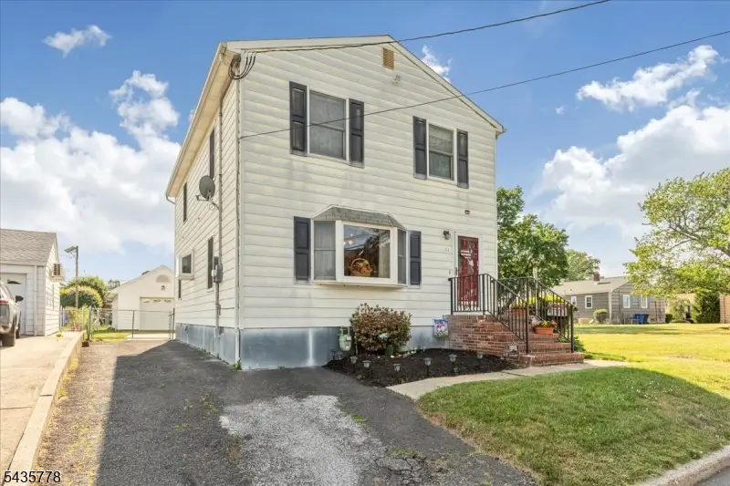 61 Beech St, Fords, NJ 08863 - #3