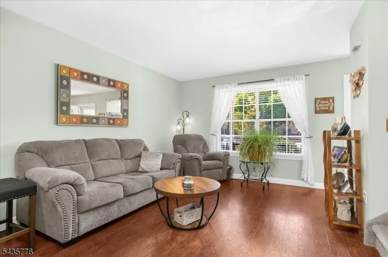 1404 Cobblestone Ct, Raritan, NJ 08822 - #2