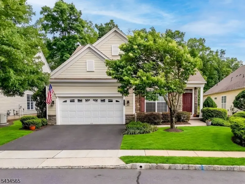 717 Thistle Hill Ln, Franklin, NJ 08873 - #3