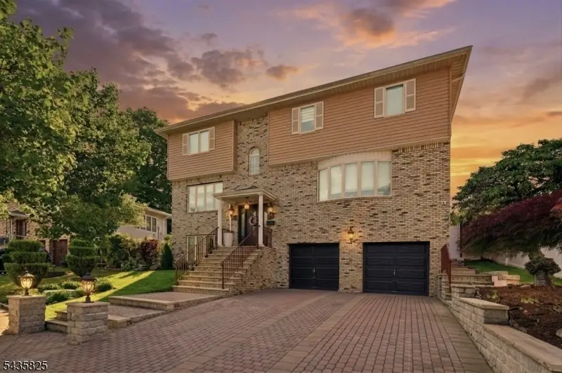 54 William St, North Arlington, NJ 07031 - #1