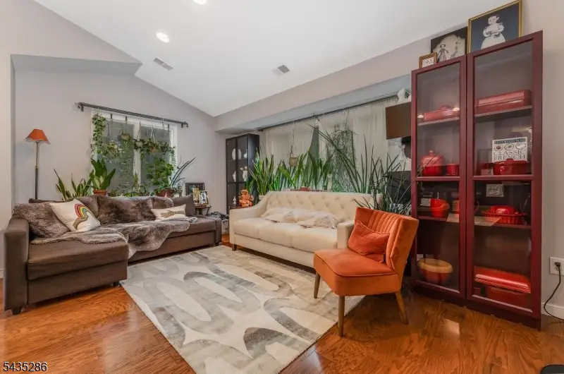 20 Westchester Ter, Clinton, NJ 08801 - #3