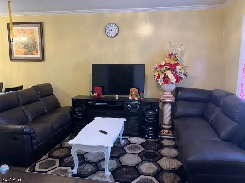 21 Lake St, East Orange, NJ 07017 - #2