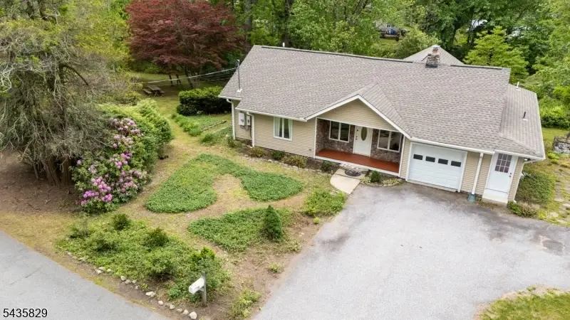 13 Island Trl, West Milford, NJ 07480 - #3