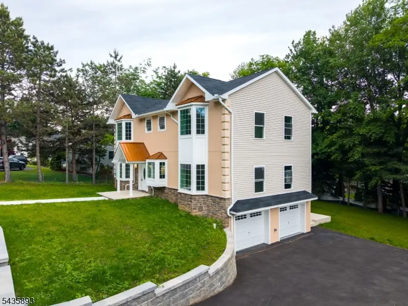418 East Ave, Northvale, NJ 07647 - #3
