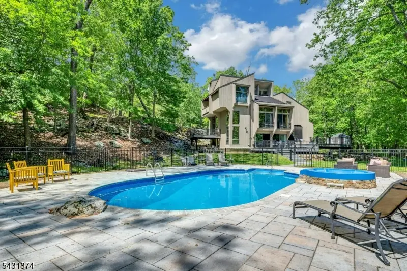 5 Audubon Trail, Boonton, NJ 07005 - #1