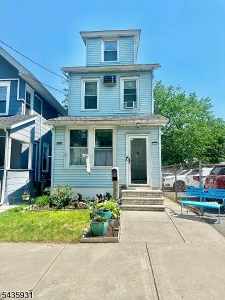 150 Beech St, Kearny Town, NJ 07032