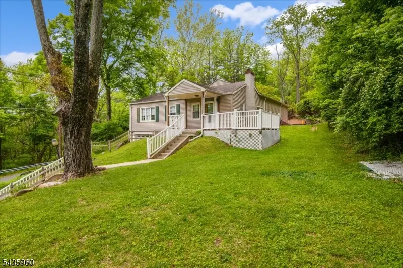 16 High St, Blairstown, NJ 07825 - #2