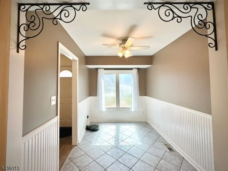 4 Peach Court, Raritan, NJ 08822 - #2