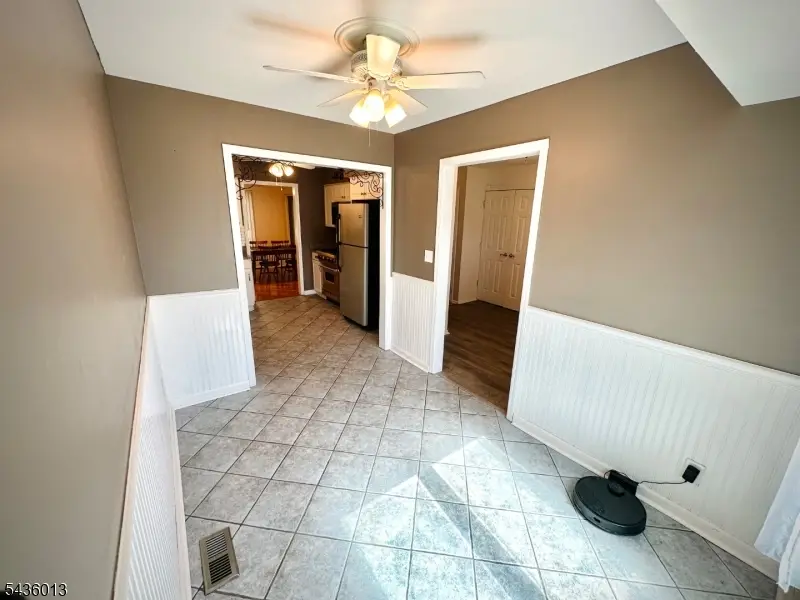 4 Peach Court, Raritan, NJ 08822 - #3