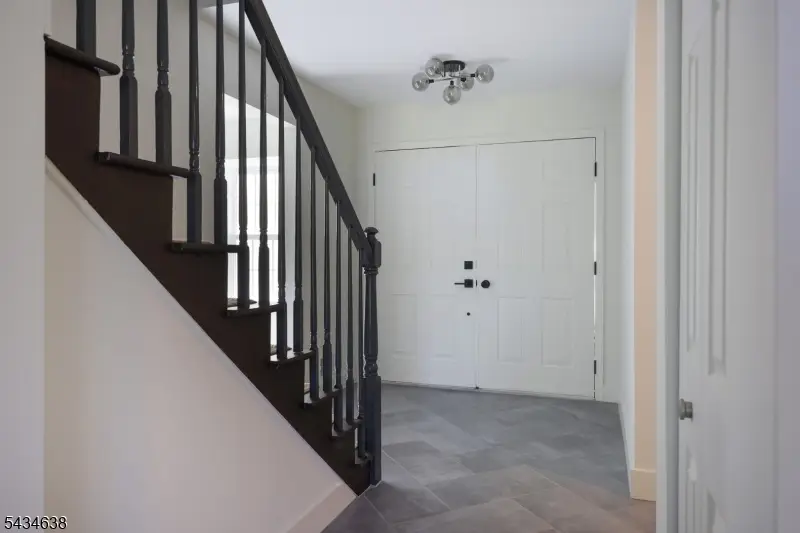 3 Cheyenne Trl, Branchburg, NJ 08876 - #2
