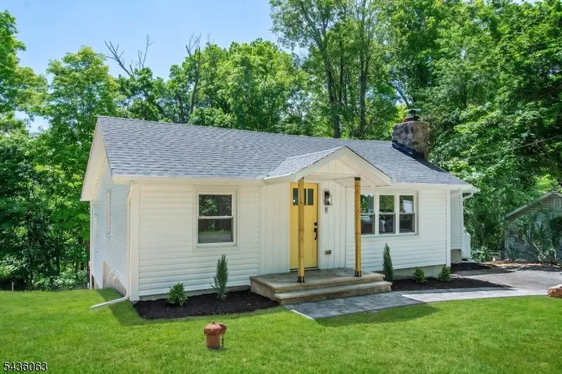 8 Shawondasee Rd, Vernon, NJ 07422 - #2