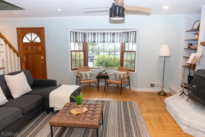 13 Sunset Dr, Clark, NJ 07066 - #2
