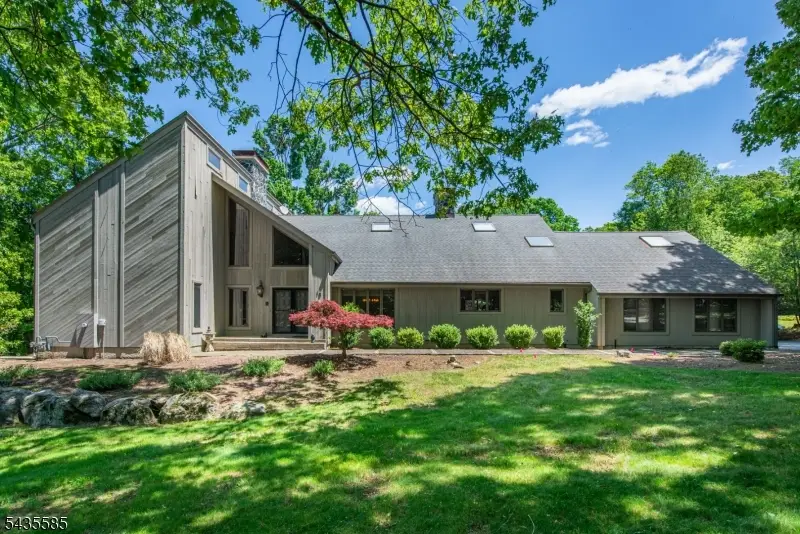15 Wilshire Dr, Sparta, NJ 07871 - #1
