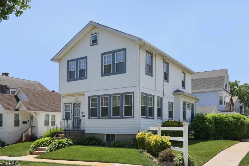 17 Wellesley St, Maplewood, NJ 07040 - #3